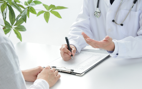 Em MG, a Lei 23.449/2019 garante às mulheres, com alto risco de desenvolvimento de câncer de mama e de ovário, a realização de testes genéticos