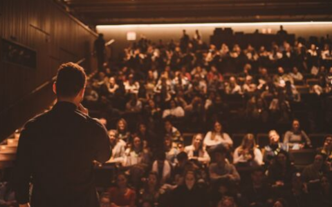 O oncologista, oncogeneticista e diretor Executivo da Personal Oncologia, Dr. André Murad, ministrará a palestra Empreendedorismo na Oncologia